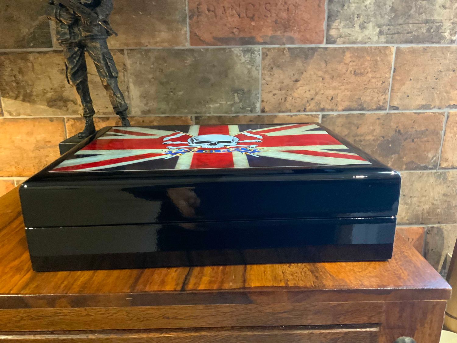 Royal Lancers Exclusive and Stunning Medals Box.