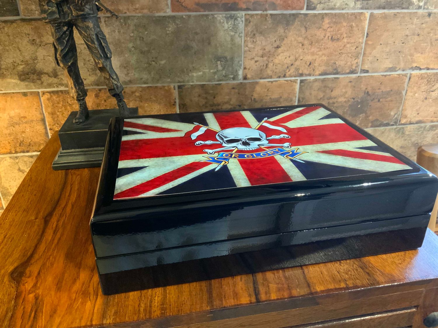Royal Lancers Exclusive and Stunning Medals Box.