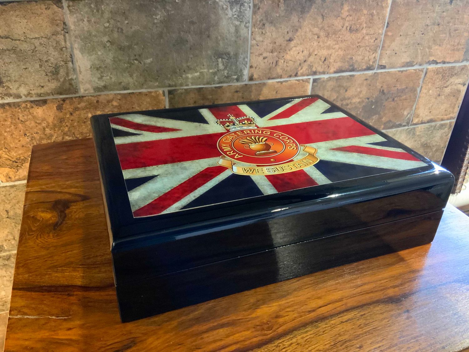 Army Catering Corps Exclusive and Stunning Medals Box.