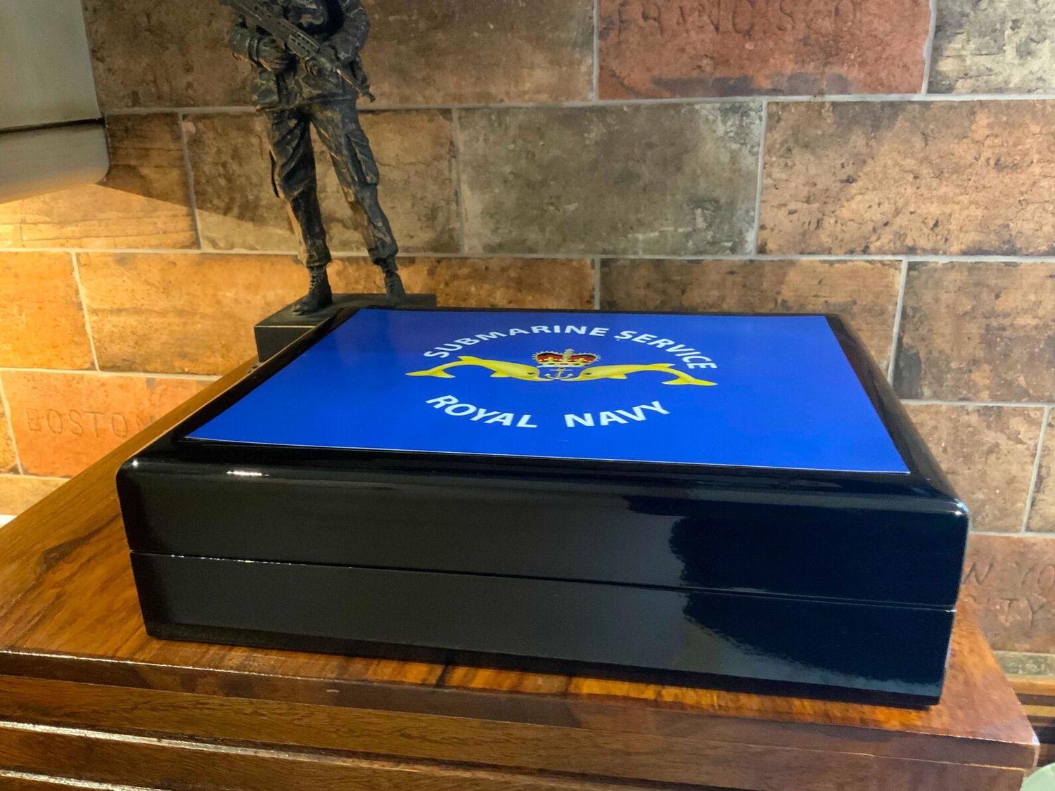 Royal Navy Submarine Service Exclusive and Stunning Medals Box