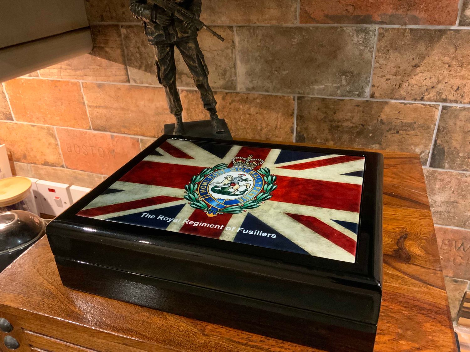 Royal Regiment of Fusiliers  (RRF) Premium Medals Box, Makes the prefect Gift