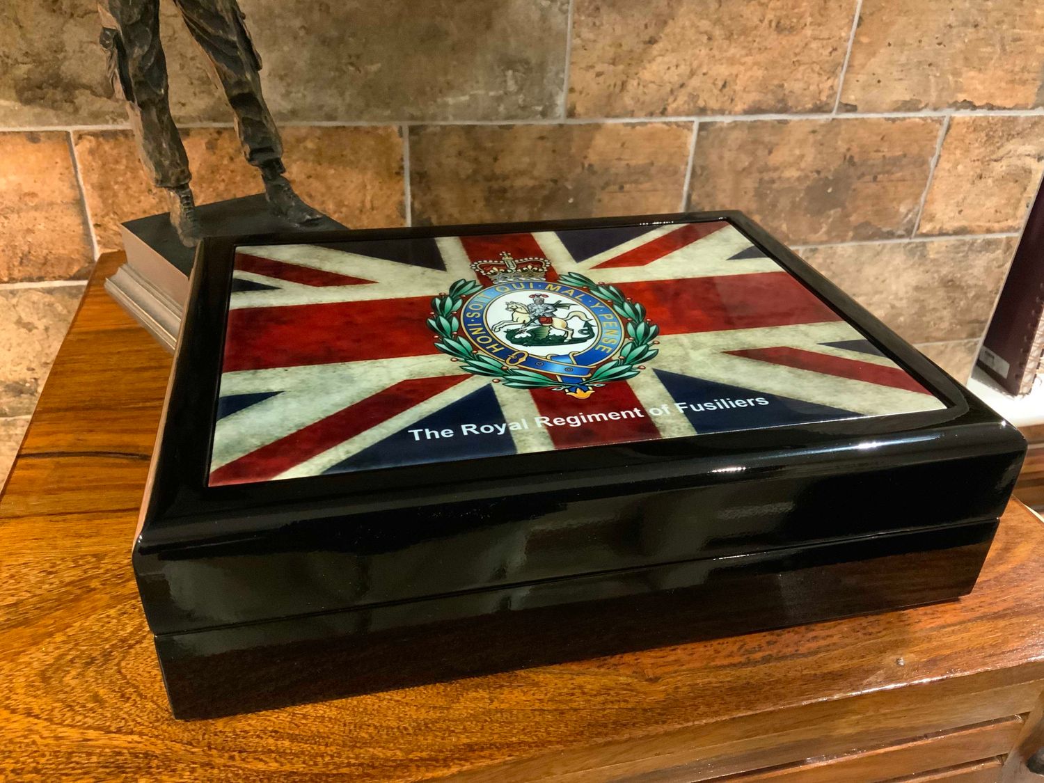 Royal Regiment of Fusiliers  (RRF) Premium Medals Box, Makes the prefect Gift