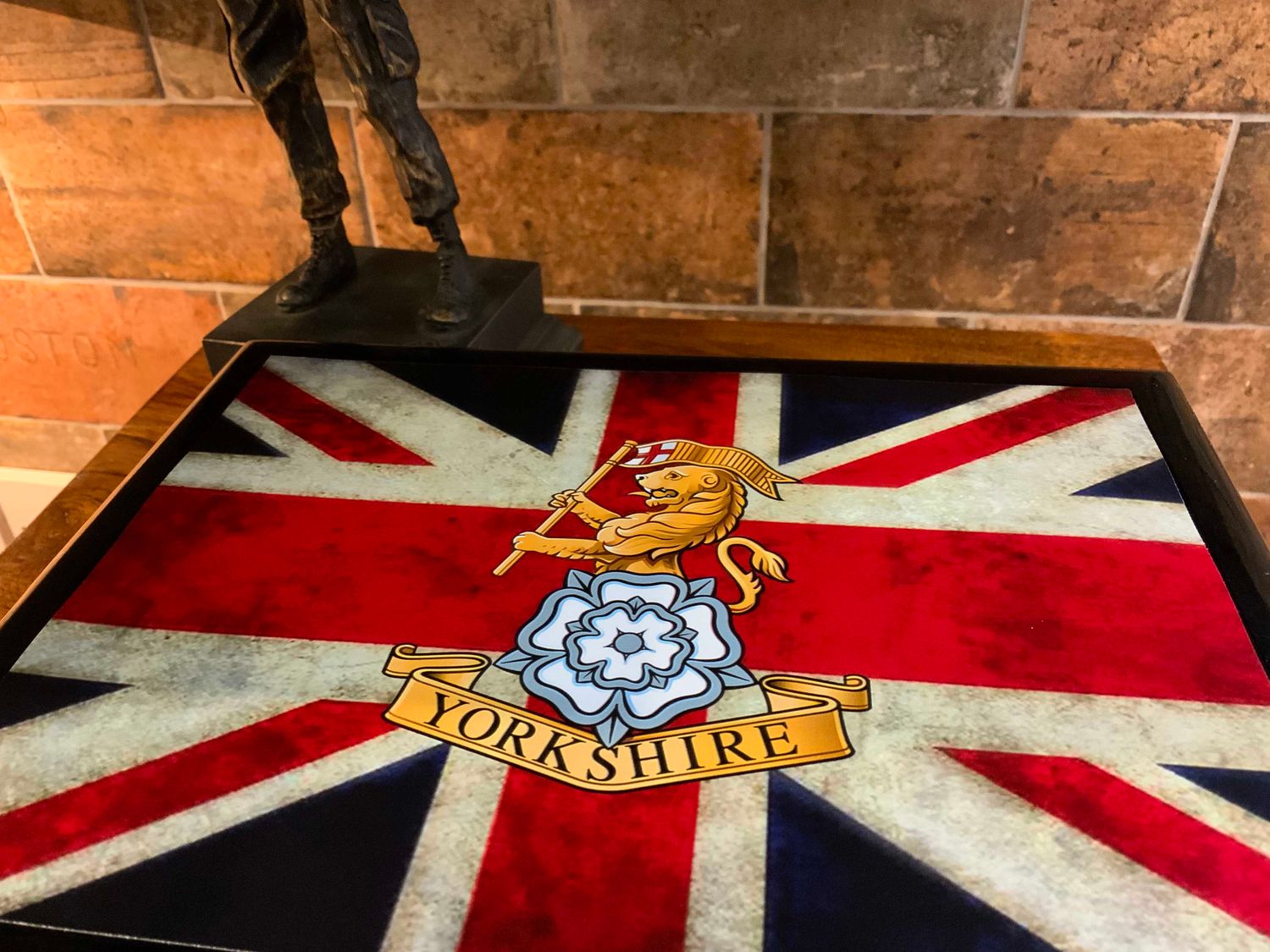 Yorkshire Regiment Exclusive and Stunning Medals Box.