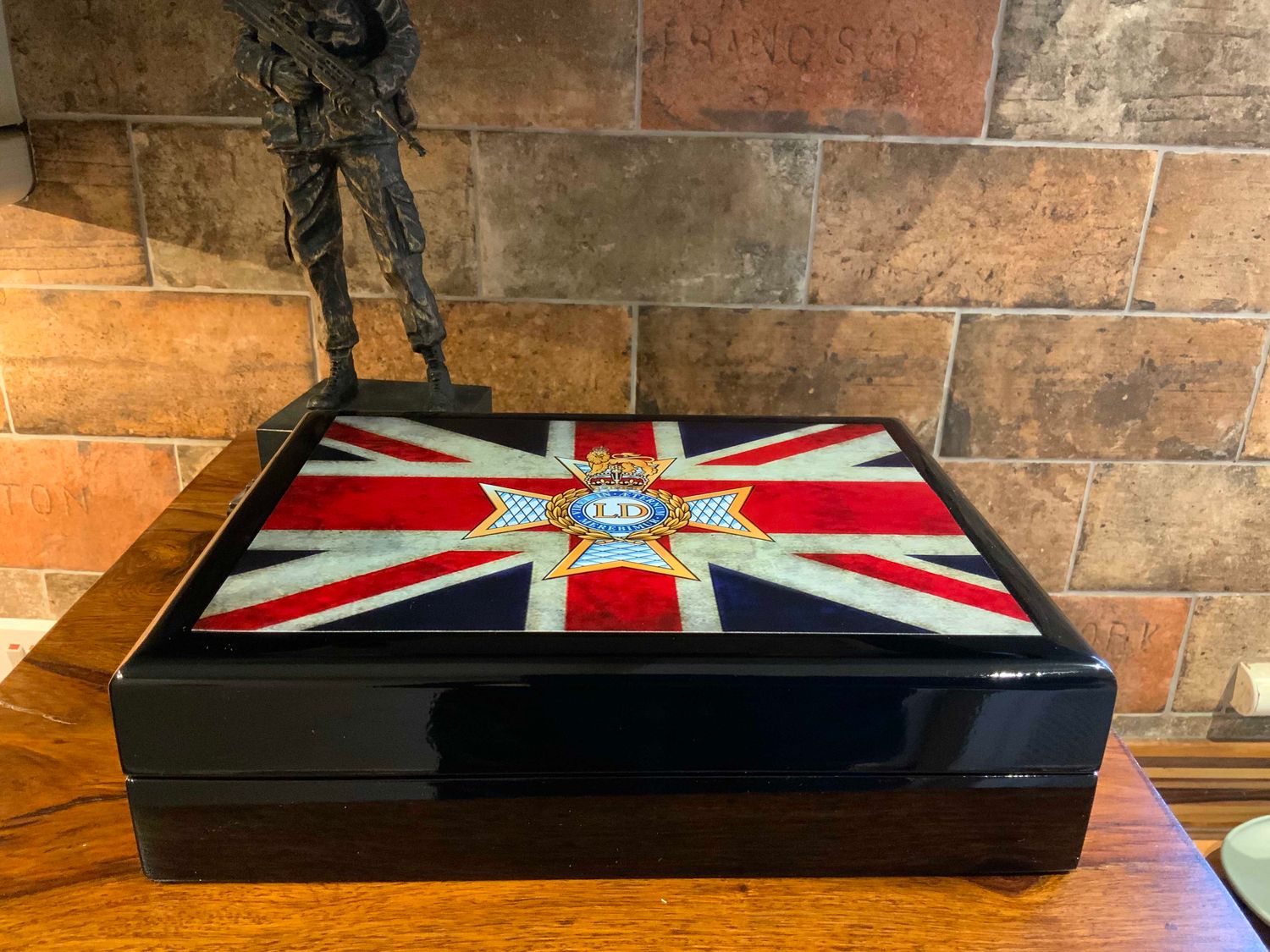Light Dragoons Exclusive and Stunning Medals Box.