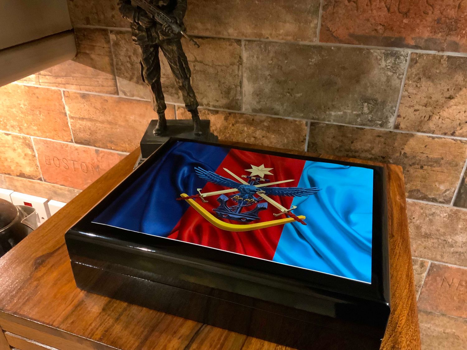 Australian Defence Force Exclusive and Stunning Medals Box.