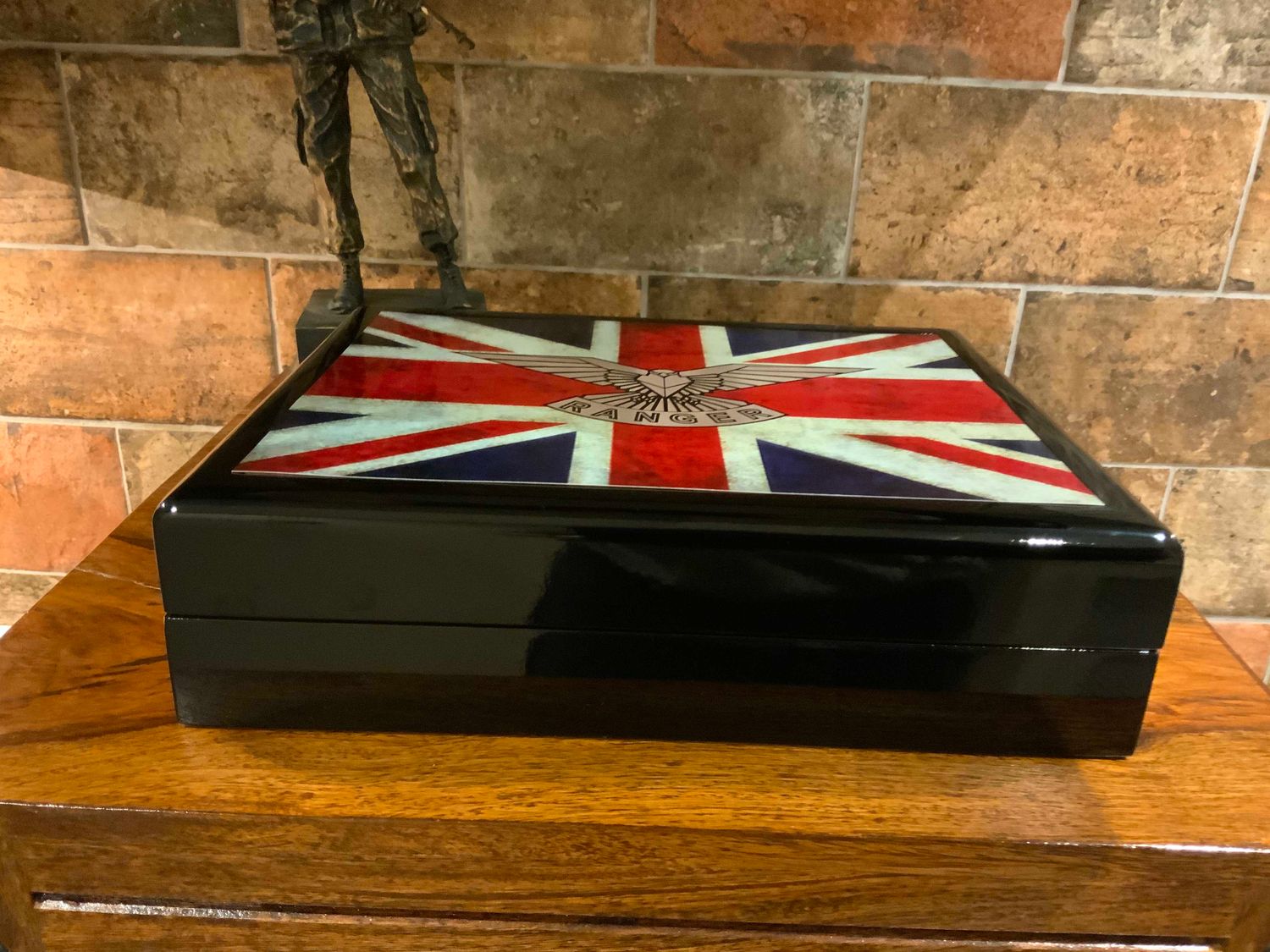 Ranger Regiment Exclusive and Stunning Medals Box.