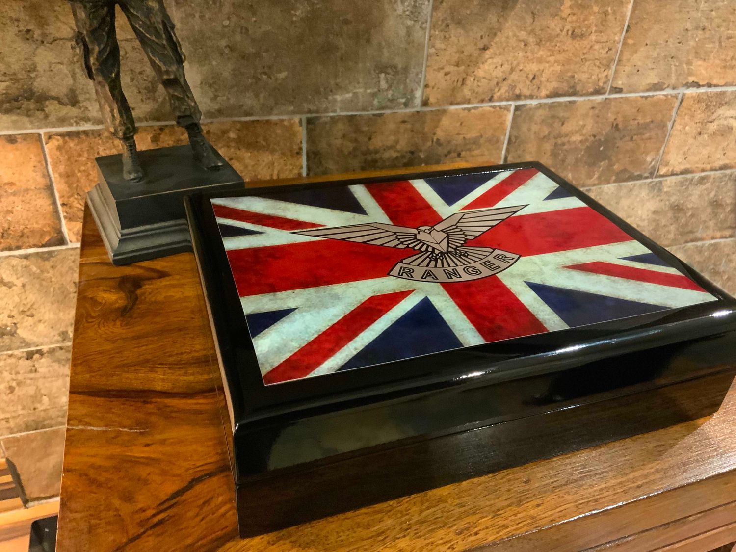 Ranger Regiment Exclusive and Stunning Medals Box.