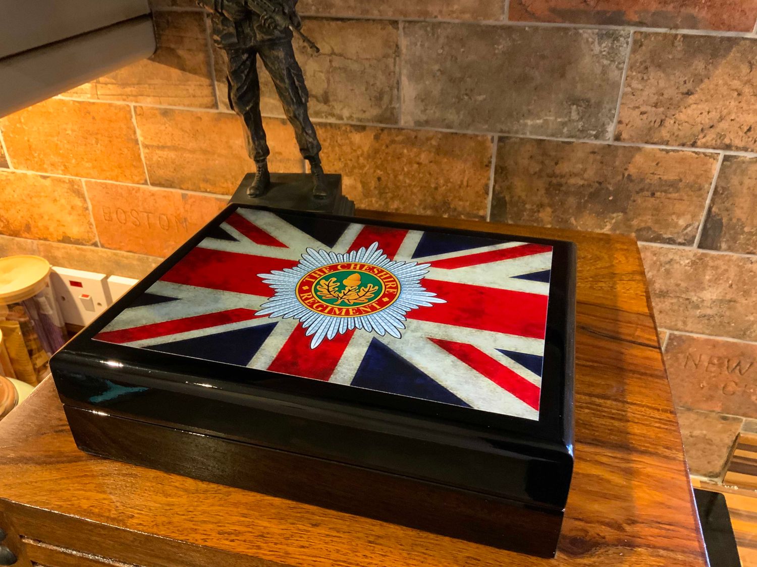 Cheshire Regiment Exclusive and Stunning Medals Box.
