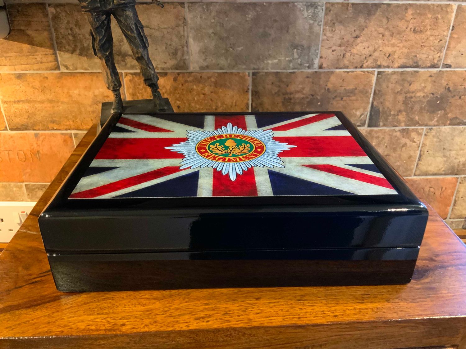 Cheshire Regiment Exclusive and Stunning Medals Box.