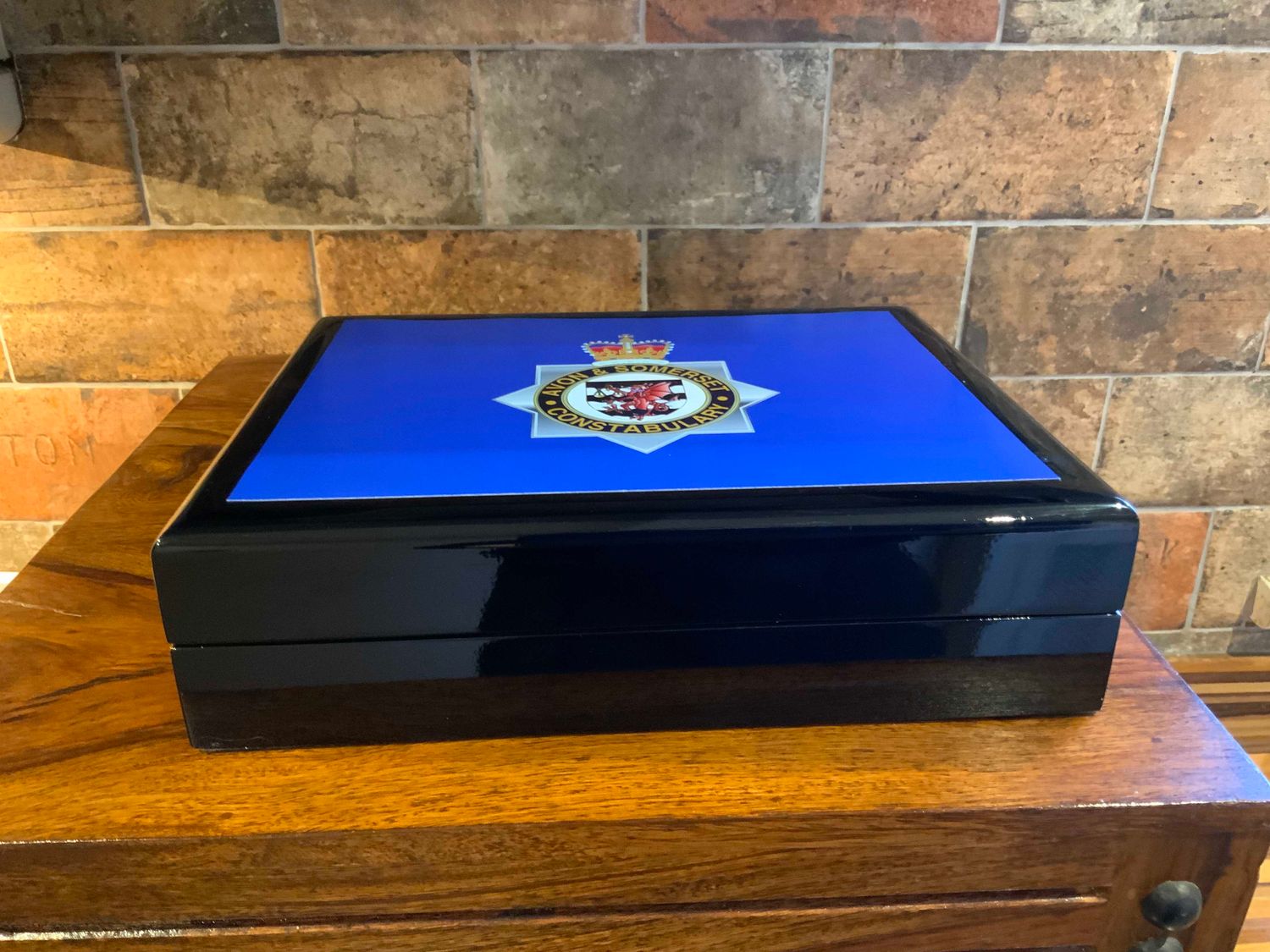 Avon and Somerset Police Service Exclusive and Stunning Medals Box.