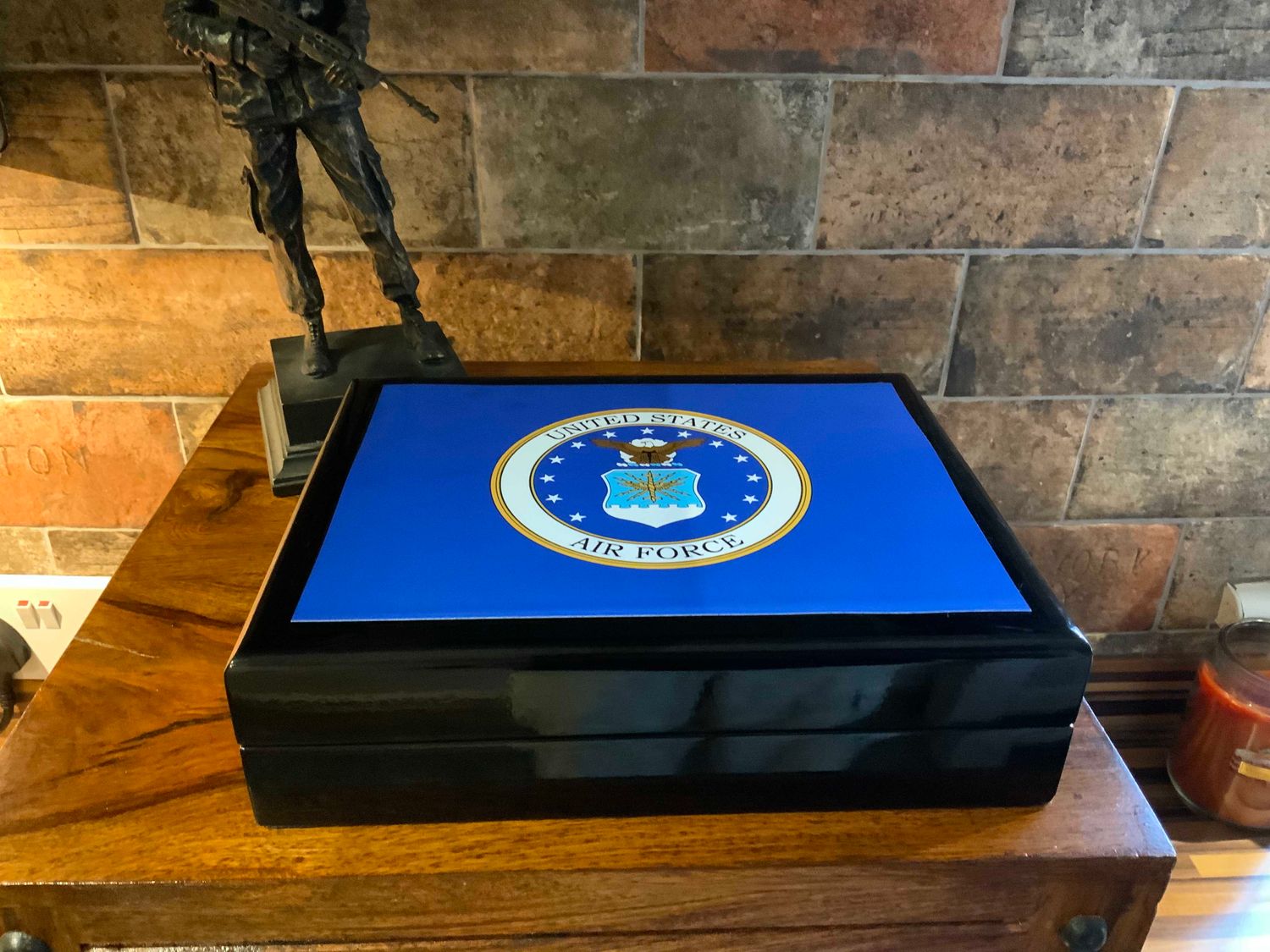 United States Air Force Stunning Medals Box.