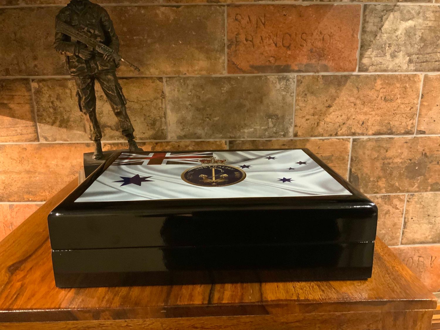 Royal Australian Navy Exclusive and Stunning Medals Box.