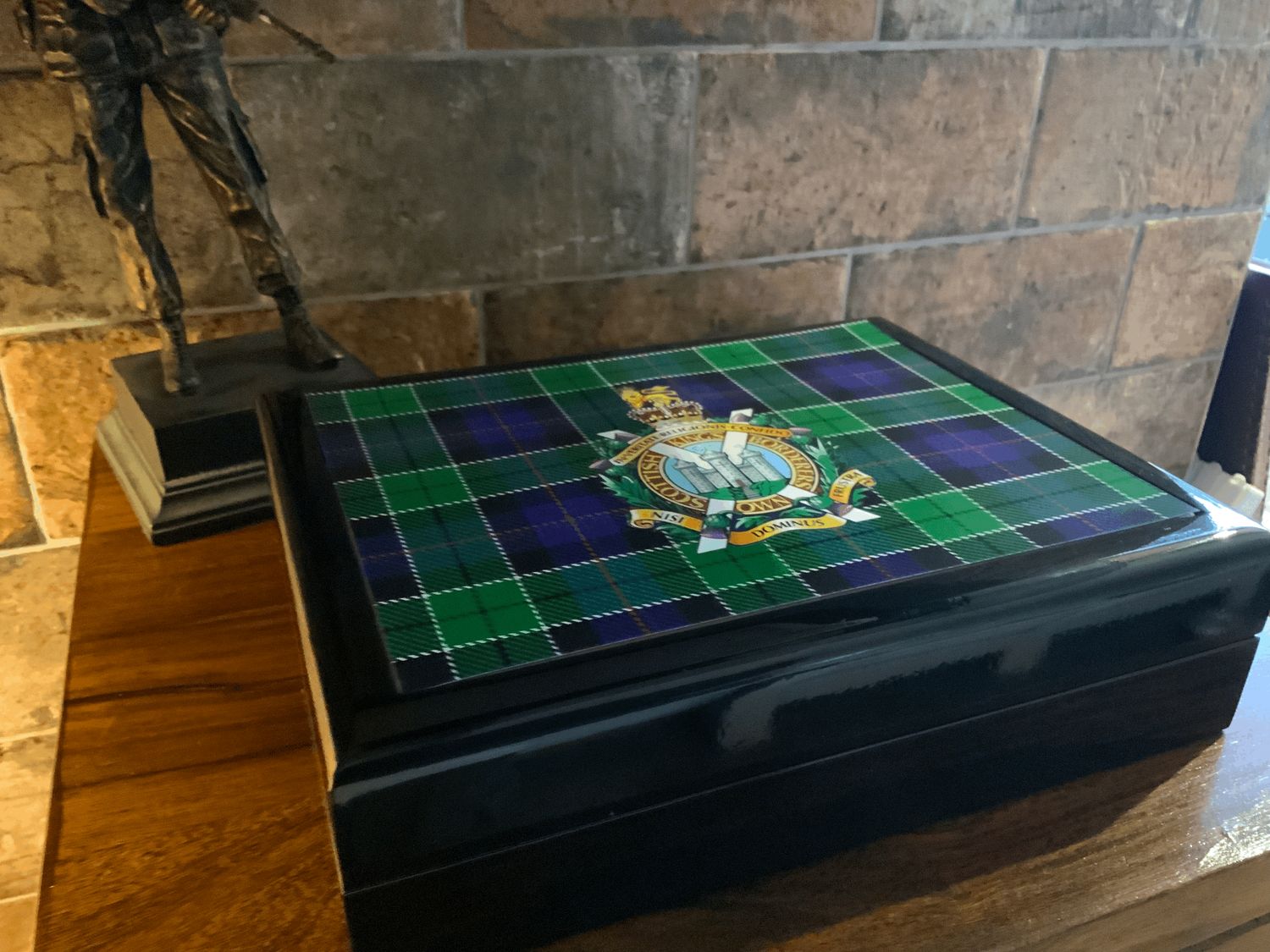King's Own Scottish Borderers Premium Medals Box.  Makes the perfect Gift!