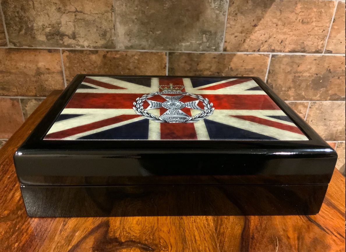 The Royal Green Jackets  RGJ, Premium Medals Box. Makes the perfect Gift!