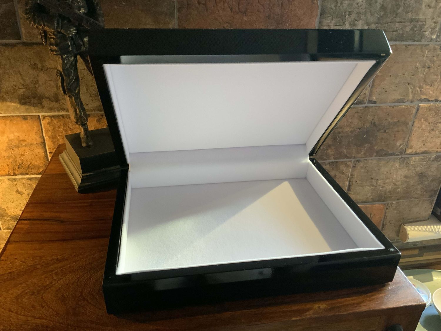 7th Parachute Regiment Royal Horse Artillery Exclusive and Stunning Medals Box.