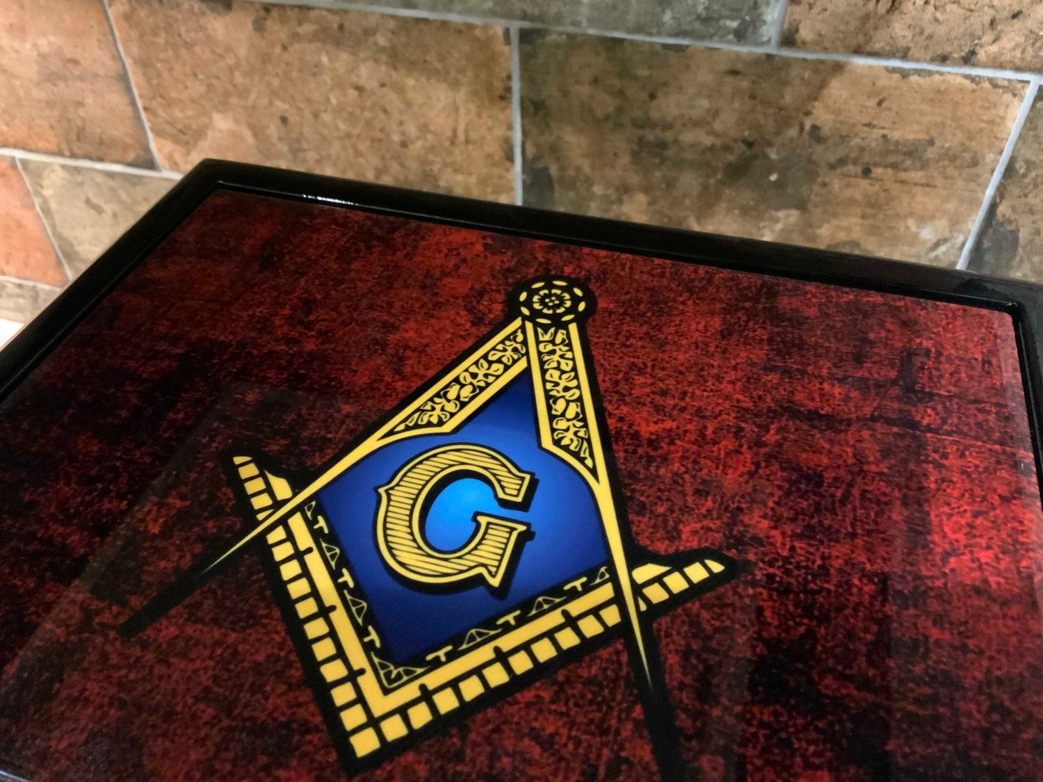 Freemason, Masonic Exclusive and Stunning Memorabilia Box.