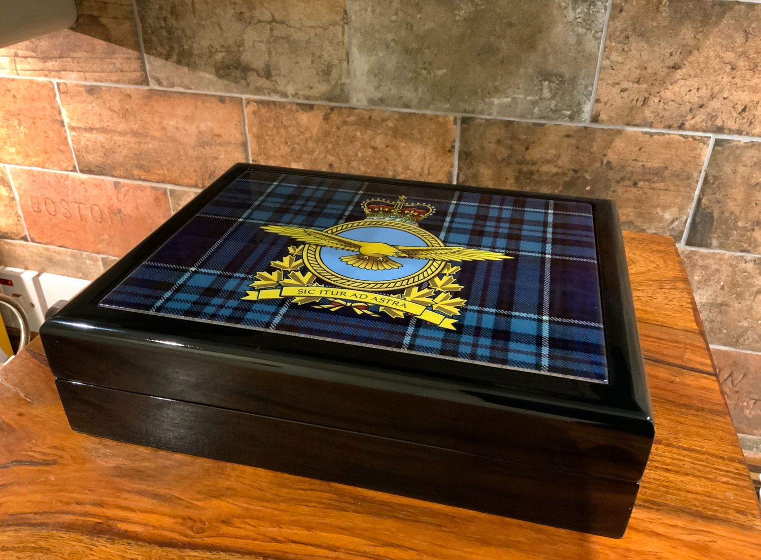 Royal Canadian Air Force Exclusive and Stunning Medals Box.