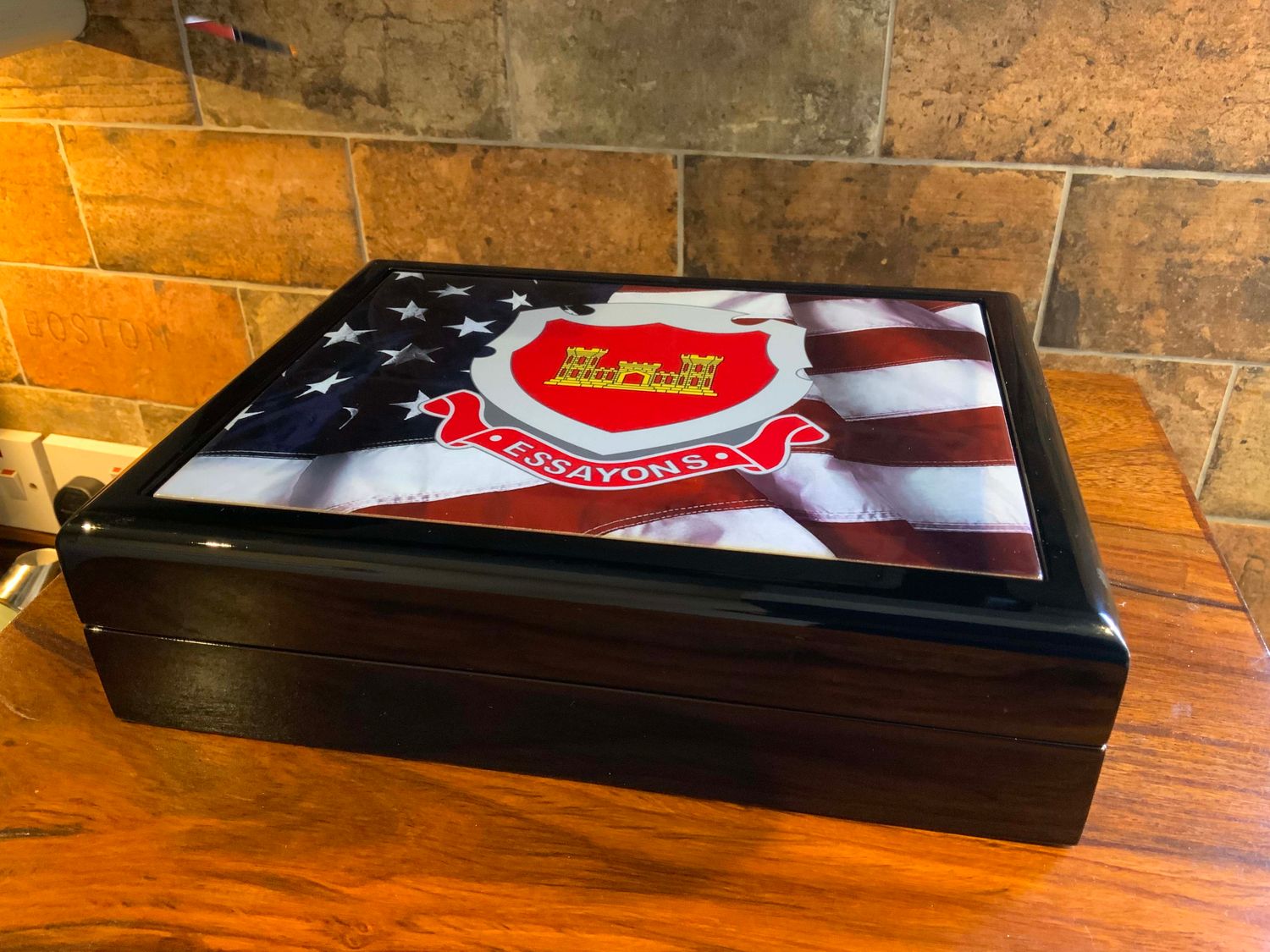 US Army Corps of Engineers 'Essayons Medals Box Personalised Ceramic Top.