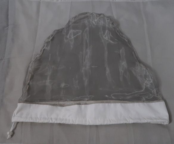 **NOUVEAU MODÈLE** MVU® Voilette anti-ondes "Headnet" -50 dB + cordon et bouton réglable  finition SIMPLE / Réf. 51