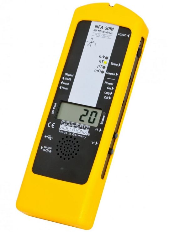Détecteur basses fréquences NFA 30M (Magnétique uniquement)  Gigahertz Solutions avec perche + pince incluses / Réf 47