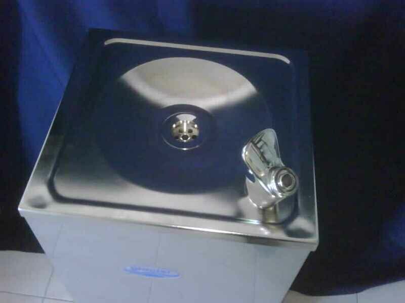 Stainless Steel - 40L Per Hour Water Fountain