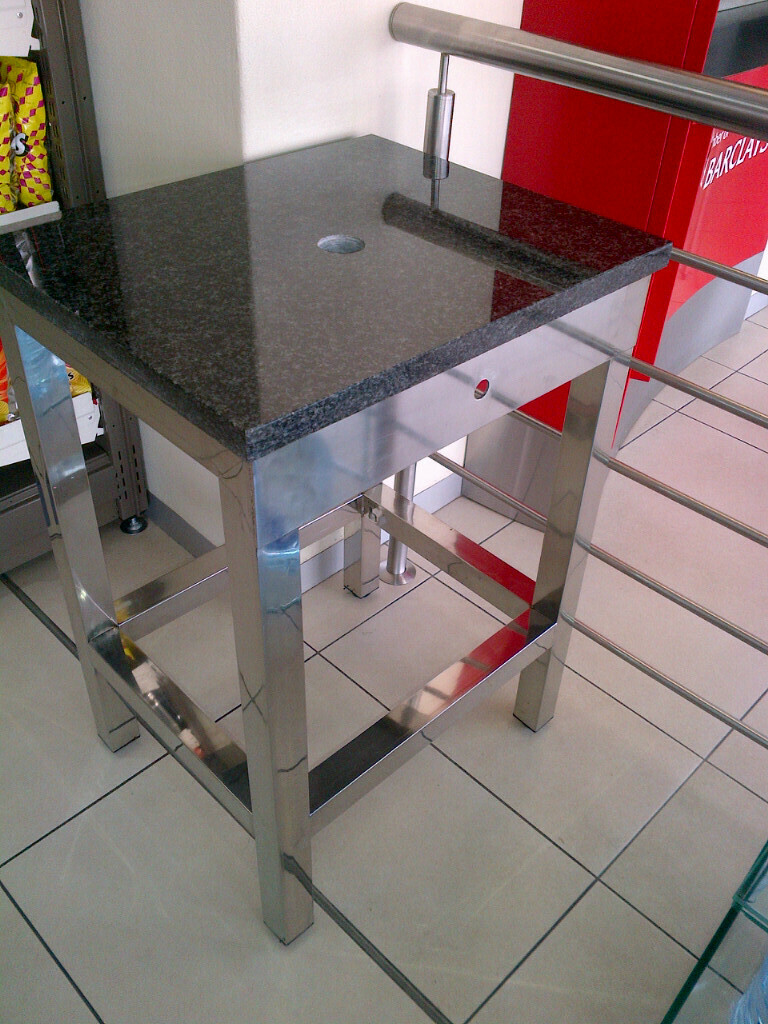 Complete Glass Water Bar