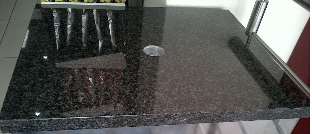 Complete Glass Water Bar