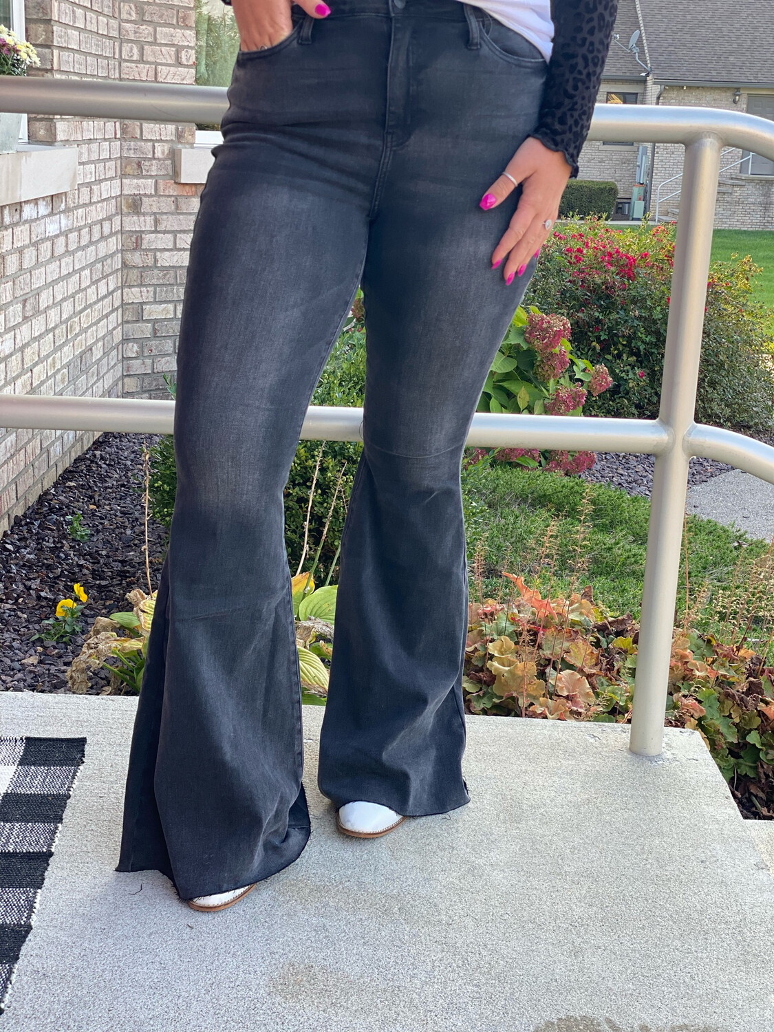 Judy Blue Black Mineral Washed Flares