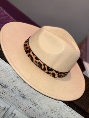 Cream Cheetah Band Felt Hat