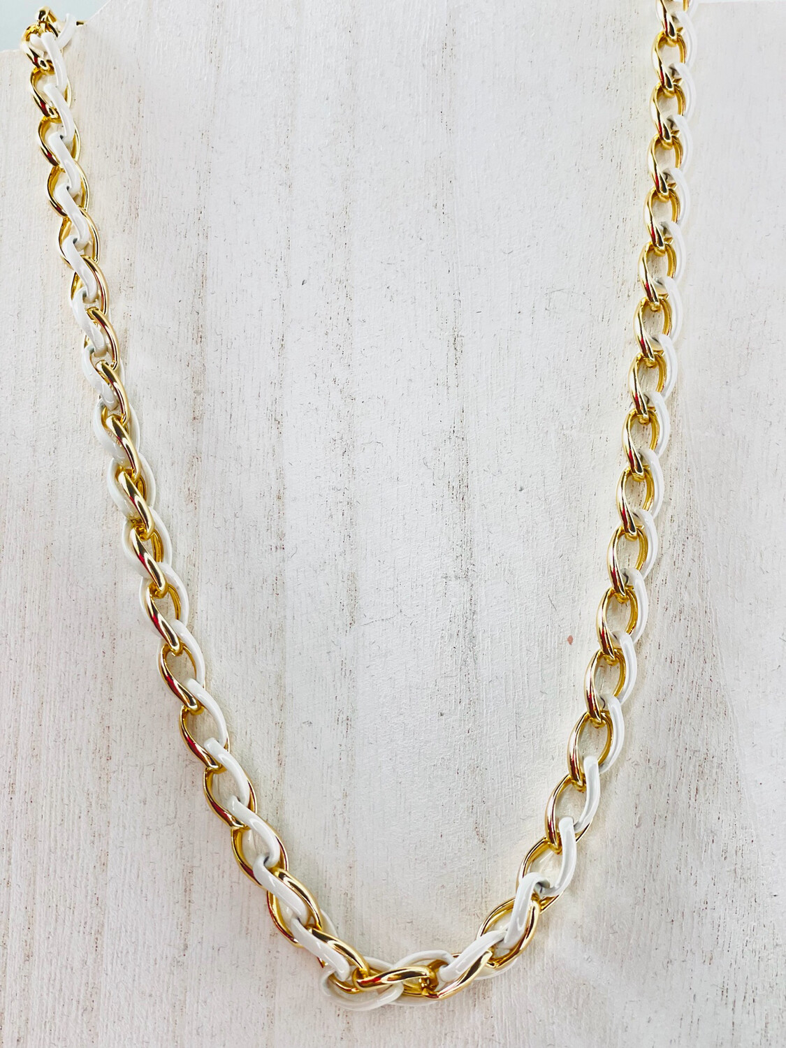 Off White & Gold Chain Necklace