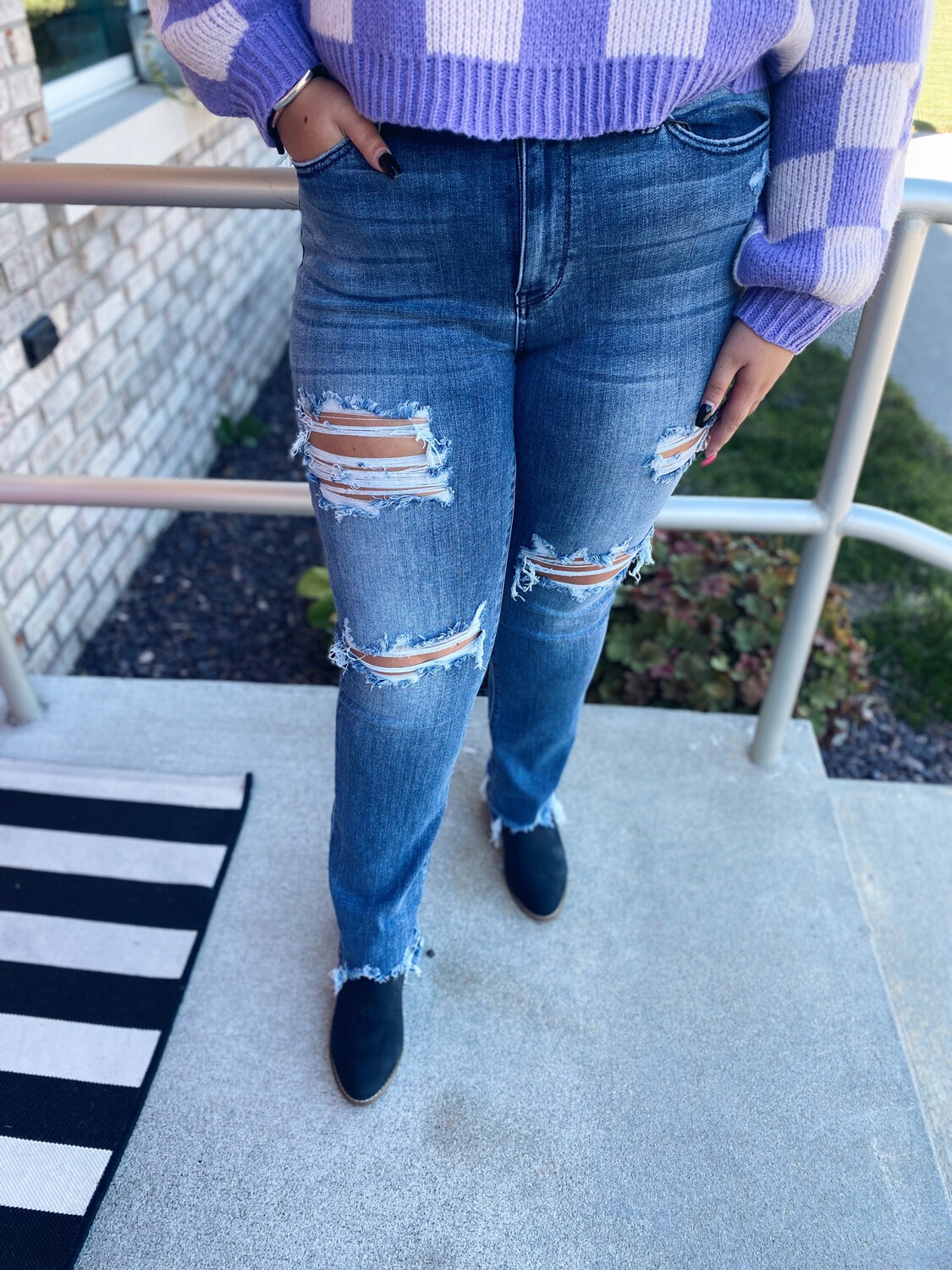 Judy Blue Distressed Straight Fit Mid Rise Jeans