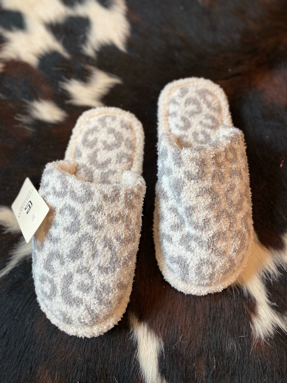 Grey Fuzzy Leopard Slippers