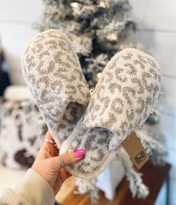 Grey Fuzzy Leopard Slippers