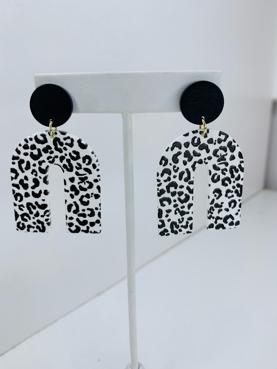 Black Leopard U Earrings