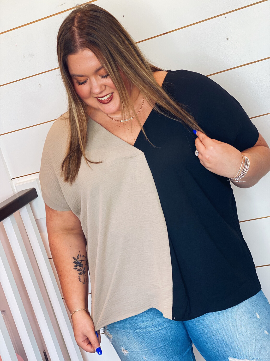 Plus Cocoa & Black Split V Neck Blouse