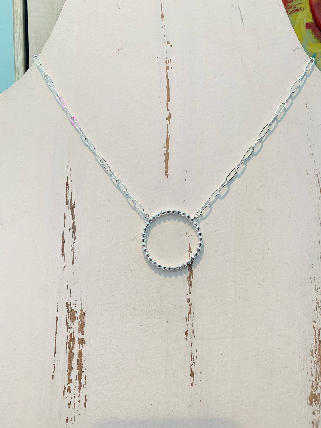 Silver Chain Link Textured Circle Necklace