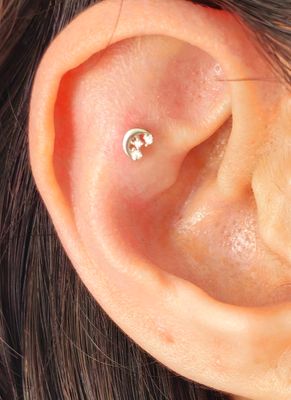 Levana (white gold)