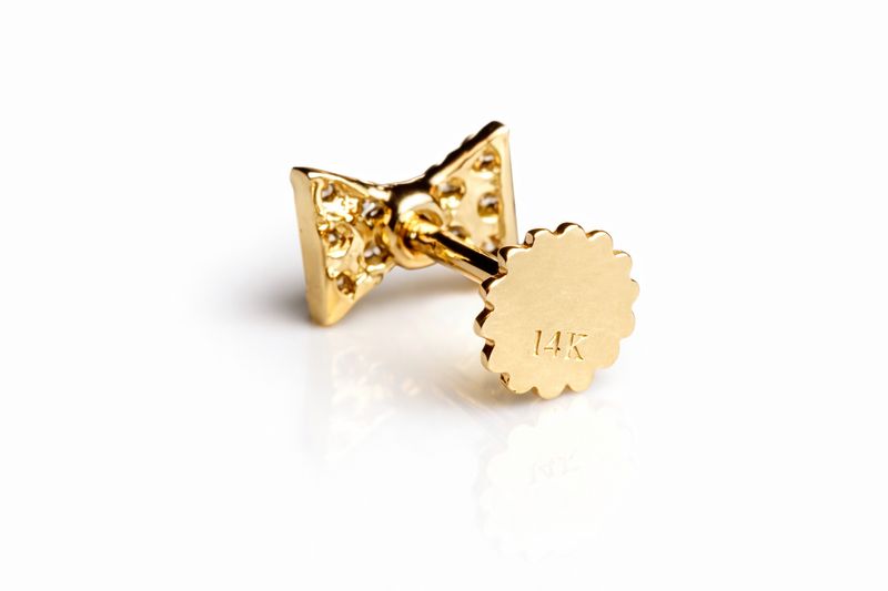 Bowtie Flat back