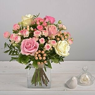 Bouquet de roses "Vanille-Fraise"