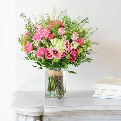 Bouquet maman chérie livraison de Fleurs Fête des Mères par votre Fleuriste de Montaigu-Vendée
