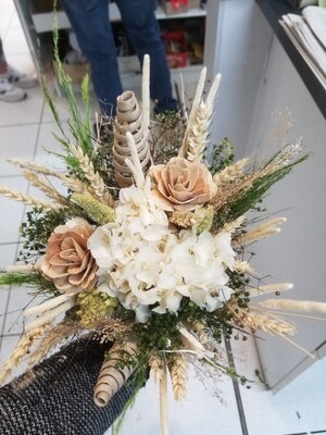 Bouquet de mariée fleurs eternelles teintes naturelles