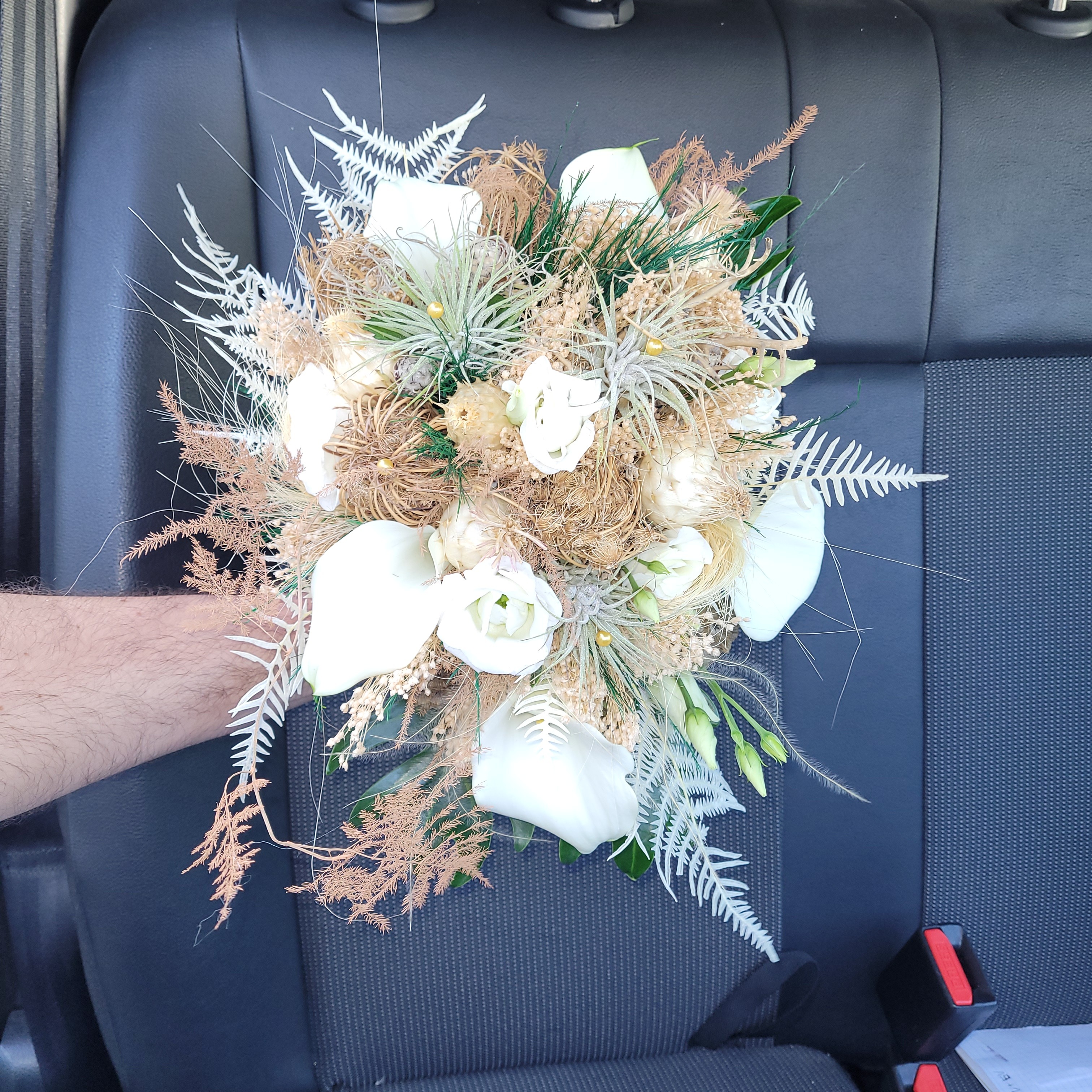Bouquet de mariée fleurs eternelles teintes naturelles