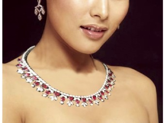 BRILLIANCE Necklace