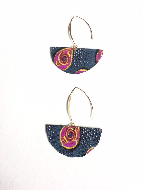 Black/Gray Journey Earrings (SMALLER) Black/Gray Journey Earrings (SMALLER)