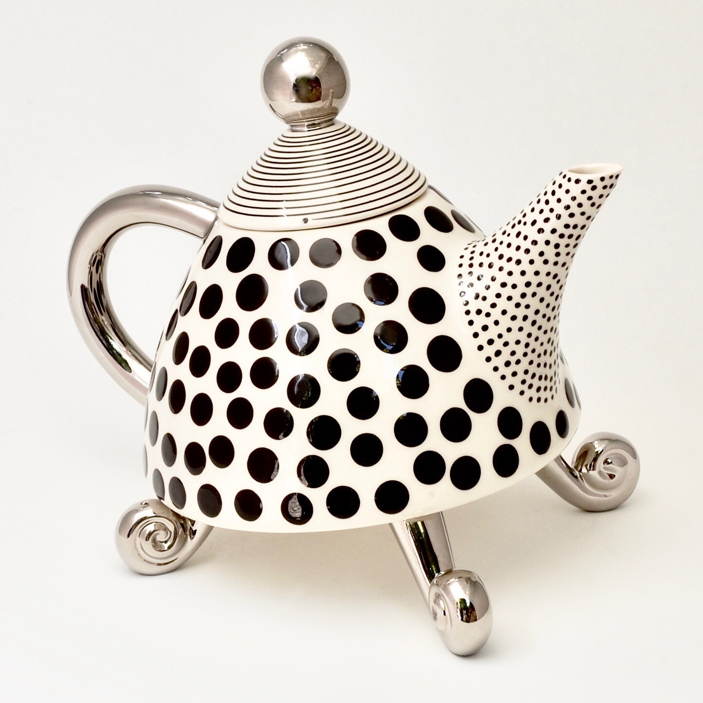 Dotty Legged Teapot