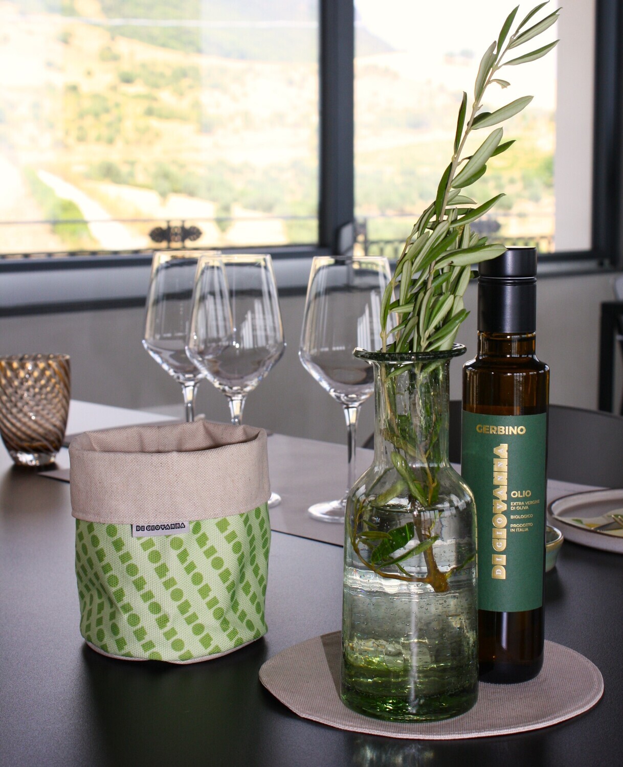 OLIO Print Bread Basket