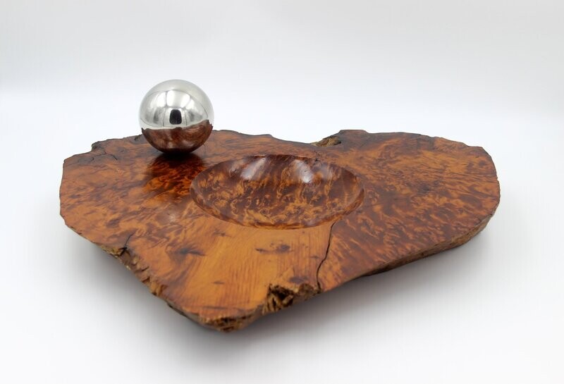 Designschale aus Thuja Maser