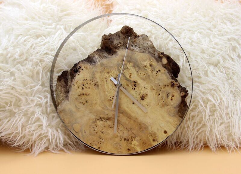 Funk-Uhr aus Pappel Maser mit Edelstahlring Funk-Uhr aus Pappel Maser mit Edelstahlring