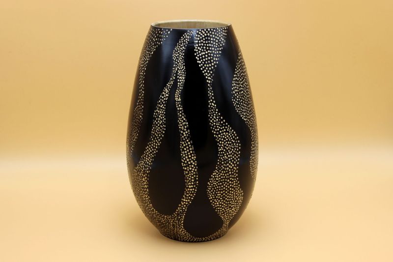 Vase aus Ahorn-Holz coloriert & strukturiert Vase aus Ahorn-Holz coloriert & strukturiert