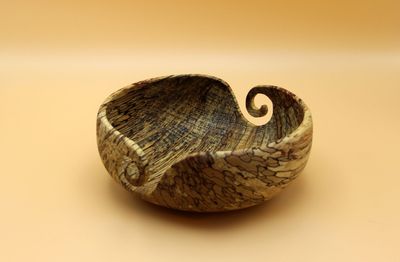 Wolle-/ Garnschale aus gestockter Buche Wolle-/ Garnschale aus gestockter Buche